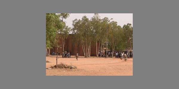 Image:Chambre 412, université de Ouagadougou