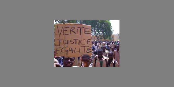 Image:Françafrique: La France doit cesser de soutenir le dictateur Compaoré face à la révolte de son peuple !
