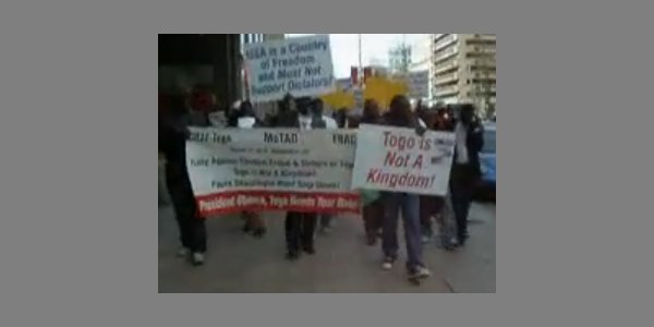 Image:Free Togo : Manifestation devant la Maison Blanche