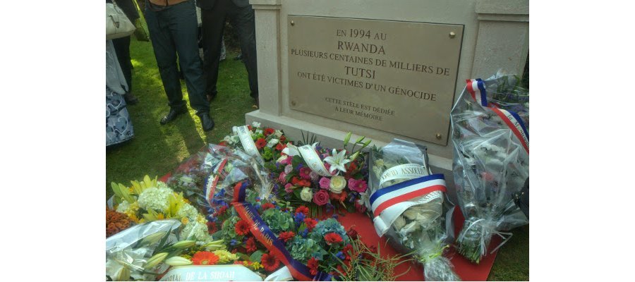 Image:Paris : Inauguration d'une stèle en souvenir du génocide des Tutsi